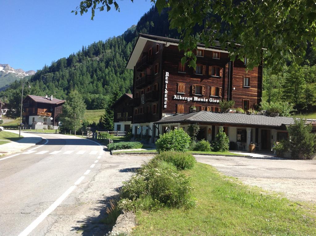 B&B Monte Giove Formazza Exterior photo